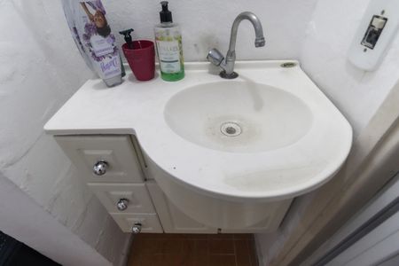 Apartamento para alugar com 48m², 2 quartos e sem vaga Apartamento para alugar com 48m², 2 quartos e sem vagaBanheiro
