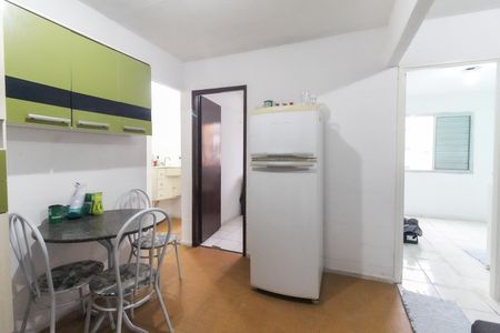 Cozinha de apartamento para alugar com 2 quartos, 48m² em Conjunto Residencial José Bonifácio, São Paulo