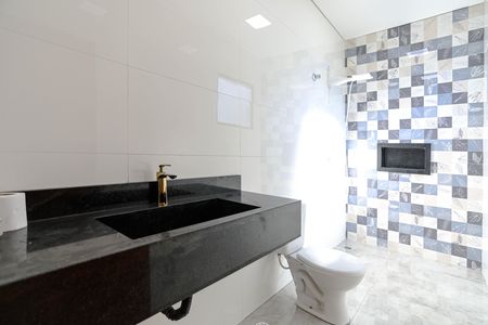 Casa para alugar com 319m², 6 quartos e 4 vagas Casa para alugar com 319m², 6 quartos e 4 vagasBanheiro - Quarto 1 - Suíte