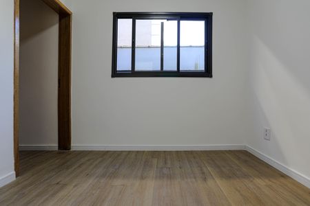 Casa para alugar com 319m², 6 quartos e 4 vagas Casa para alugar com 319m², 6 quartos e 4 vagasEscritório