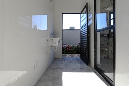 Casa para alugar com 319m², 6 quartos e 4 vagas Casa para alugar com 319m², 6 quartos e 4 vagasÁrea de Serviço