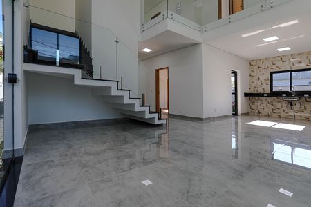 Casa para alugar com 319m², 6 quartos e 4 vagas Casa para alugar com 319m², 6 quartos e 4 vagasSala