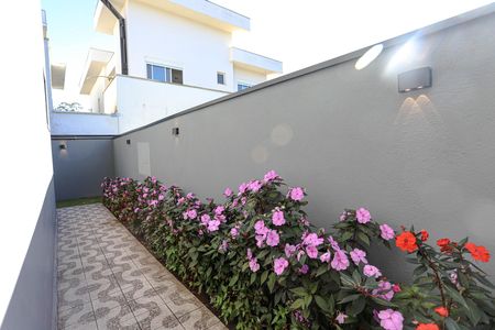 Casa para alugar com 319m², 6 quartos e 4 vagas Casa para alugar com 319m², 6 quartos e 4 vagasVista - Quarto 1 - Suíte