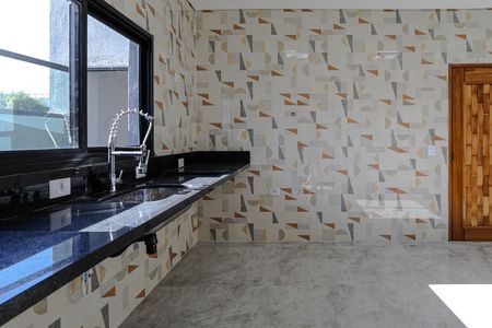 Casa para alugar com 319m², 6 quartos e 4 vagas Casa para alugar com 319m², 6 quartos e 4 vagasCozinha
