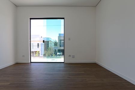 Casa para alugar com 319m², 6 quartos e 4 vagas Casa para alugar com 319m², 6 quartos e 4 vagasQuarto 6 - Suíte