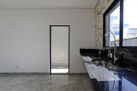 Casa para alugar com 319m², 6 quartos e 4 vagas Casa para alugar com 319m², 6 quartos e 4 vagasCozinha