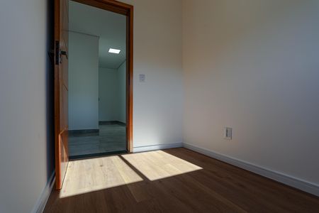 Casa para alugar com 319m², 6 quartos e 4 vagas Casa para alugar com 319m², 6 quartos e 4 vagasQuarto 4