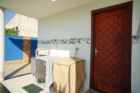 Área de Serviço de casa para alugar com 3 quartos, 480m² em Jardim Atlantico Leste, Maricá