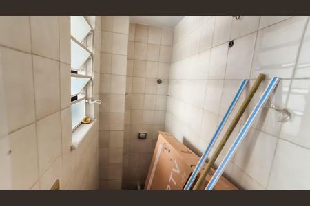 Banheiro 2 Dependência  de apartamento para alugar com 3 quartos, 85m² em Ramos, Rio de Janeiro