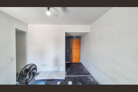 Sala de apartamento para alugar com 2 quartos, 85m² em Ramos, Rio de Janeiro