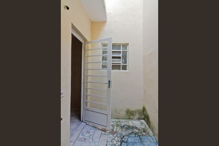 Área de Serviço de casa para alugar com 2 quartos, 95m² em Parque Peruche, São Paulo