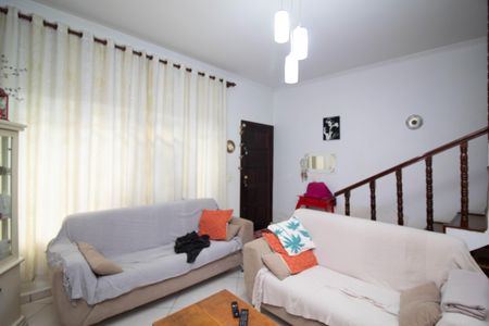 Casa à venda com 3 quartos, 134m² em Jardim Cocaia, Guarulhos