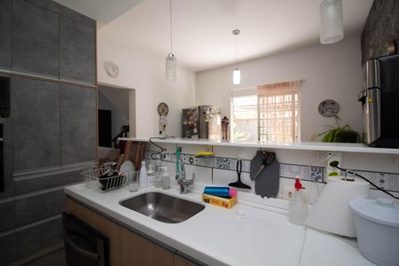 Cozinha de casa à venda com 3 quartos, 134m² em Jardim Cocaia, Guarulhos