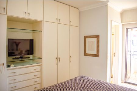 Apartamento para alugar com 130m², 1 quarto e 1 vaga Apartamento para alugar com 130m², 1 quarto e 1 vagaSuíte