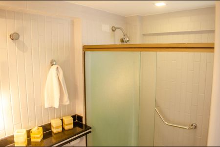 Suíte de apartamento para alugar com 1 quarto, 130m² em Setor Oeste, Goiânia