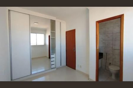 Apartamento para alugar com 57m², 2 quartos e 2 vagas Apartamento para alugar com 57m², 2 quartos e 2 vagasSuíte