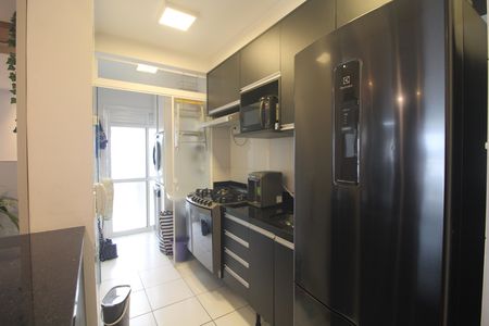 Cozinha de apartamento para alugar com 3 quartos, 99m² em Socorro, São Paulo
