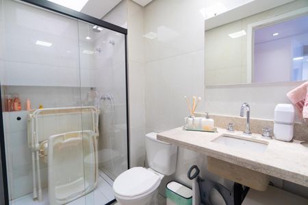 Apartamento à venda com 106m², 2 quartos e 3 vagasBanheiro da Suíte 2