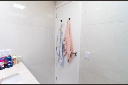 Apartamento à venda com 106m², 2 quartos e 3 vagasBanheiro da Suíte 2