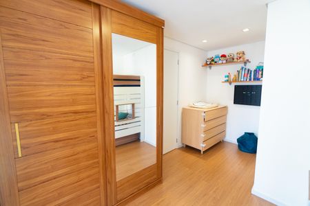 Apartamento à venda com 106m², 2 quartos e 3 vagasSuite 2