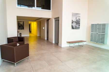 Apartamento à venda com 106m², 2 quartos e 3 vagasHall social