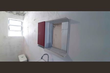 Casa à venda com 64m², 3 quartos e 1 vaga