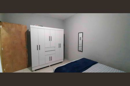 Casa à venda com 64m², 3 quartos e 1 vaga