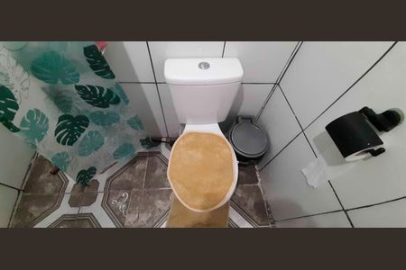 Casa à venda com 64m², 3 quartos e 1 vaga
