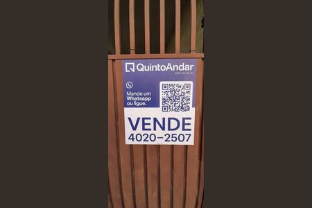 Casa à venda com 64m², 3 quartos e 1 vaga