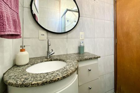 Apartamento à venda com 50m², 2 quartos e 1 vaga Apartamento à venda com 50m², 2 quartos e 1 vagaBanheiro
