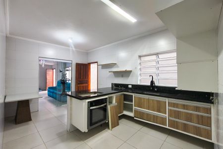 Casa para alugar com 155m², 4 quartos e 2 vagas Casa para alugar com 155m², 4 quartos e 2 vagasCozinha