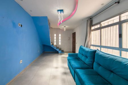 Casa para alugar com 155m², 4 quartos e 2 vagas Casa para alugar com 155m², 4 quartos e 2 vagasSala