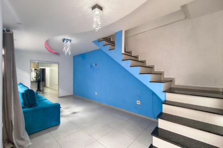 Casa para alugar com 155m², 4 quartos e 2 vagas Casa para alugar com 155m², 4 quartos e 2 vagasSala