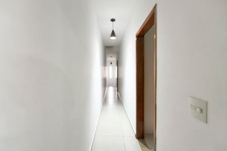 Casa para alugar com 155m², 4 quartos e 2 vagas Casa para alugar com 155m², 4 quartos e 2 vagasCorredor