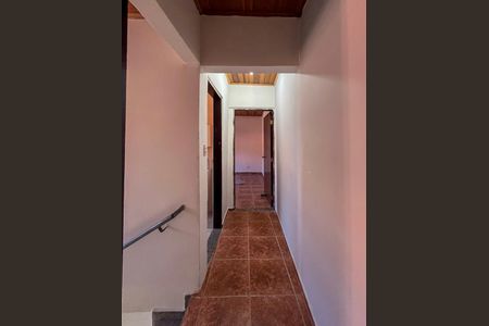 Casa para alugar com 100m², 2 quartos e 1 vaga Casa para alugar com 100m², 2 quartos e 1 vagaCorredor