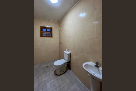 Banheiro de casa para alugar com 2 quartos, 100m² em Jardim Climax, São Paulo