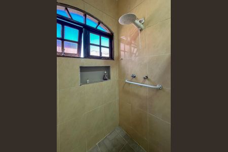 Casa para alugar com 100m², 2 quartos e 1 vaga Casa para alugar com 100m², 2 quartos e 1 vagaBanheiro 2
