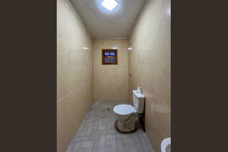 Casa para alugar com 100m², 2 quartos e 1 vaga Casa para alugar com 100m², 2 quartos e 1 vagaBanheiro