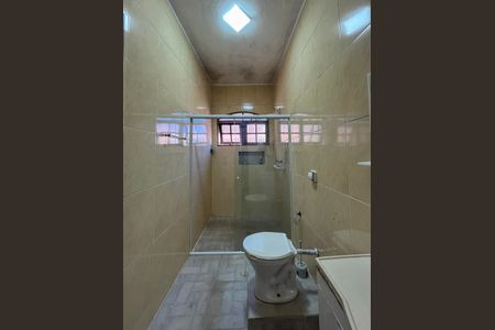 Casa para alugar com 100m², 2 quartos e 1 vaga Casa para alugar com 100m², 2 quartos e 1 vagaBanheiro 2