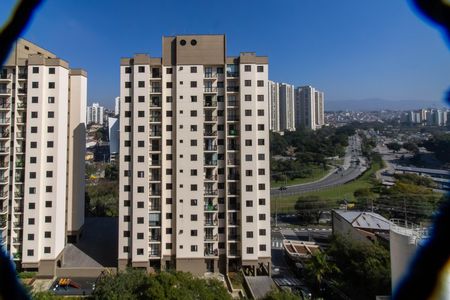 Apartamento à venda com 49m², 2 quartos e 1 vaga Apartamento à venda com 49m², 2 quartos e 1 vagaVista da Sacada