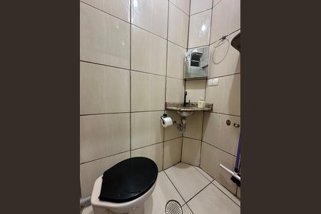  Banheiro de apartamento para alugar com 1 quarto, 15m² em Itararé, São Vicente