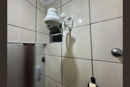 Banheiro de apartamento para alugar com 1 quarto, 15m² em Itararé, São Vicente
