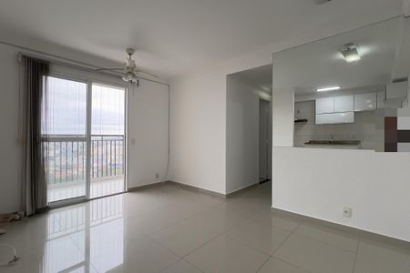 Sala de apartamento para alugar com 3 quartos, 66m² em Vila Rosalia, Guarulhos
