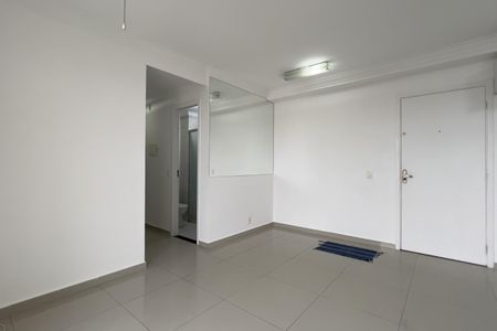 Sala de apartamento para alugar com 3 quartos, 66m² em Vila Rosalia, Guarulhos