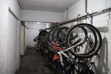 Bicicletário de apartamento para alugar com 2 quartos, 58m² em Vila Nova, Barueri