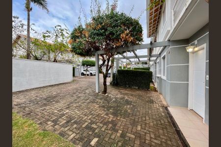 Casa para alugar com 249m², 3 quartos e 4 vagas Casa para alugar com 249m², 3 quartos e 4 vagasFachada da casa