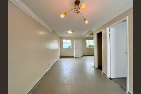 Casa para alugar com 249m², 3 quartos e 4 vagas Casa para alugar com 249m², 3 quartos e 4 vagasSala
