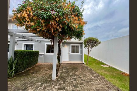 Casa para alugar com 249m², 3 quartos e 4 vagas Casa para alugar com 249m², 3 quartos e 4 vagasFachada da casa