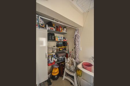 Apartamento para alugar com 56m², 2 quartos e 1 vaga Apartamento para alugar com 56m², 2 quartos e 1 vagaÁrea de Serviço