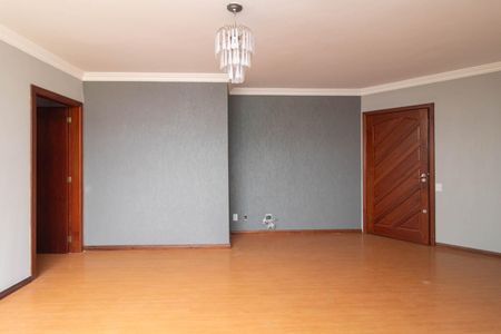 Apartamento à venda com 75m², 2 quartos e 1 vaga Apartamento à venda com 75m², 2 quartos e 1 vagaSala